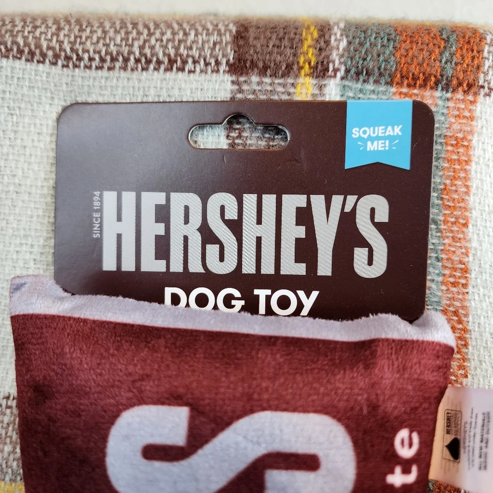 Set of 3 Candy Squeaking Dog Toys: Reeses and Hershey's  Bar and Kisses. NWT.